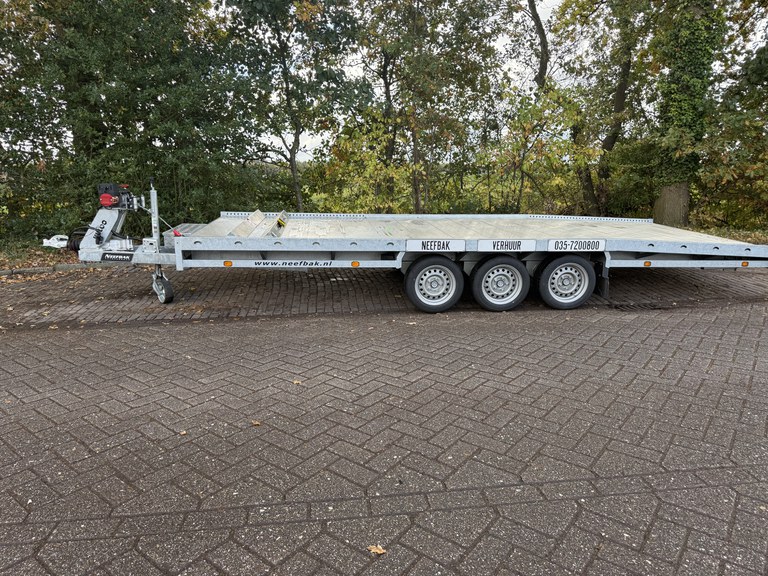 tri asser met lier Zijkant.jpeg